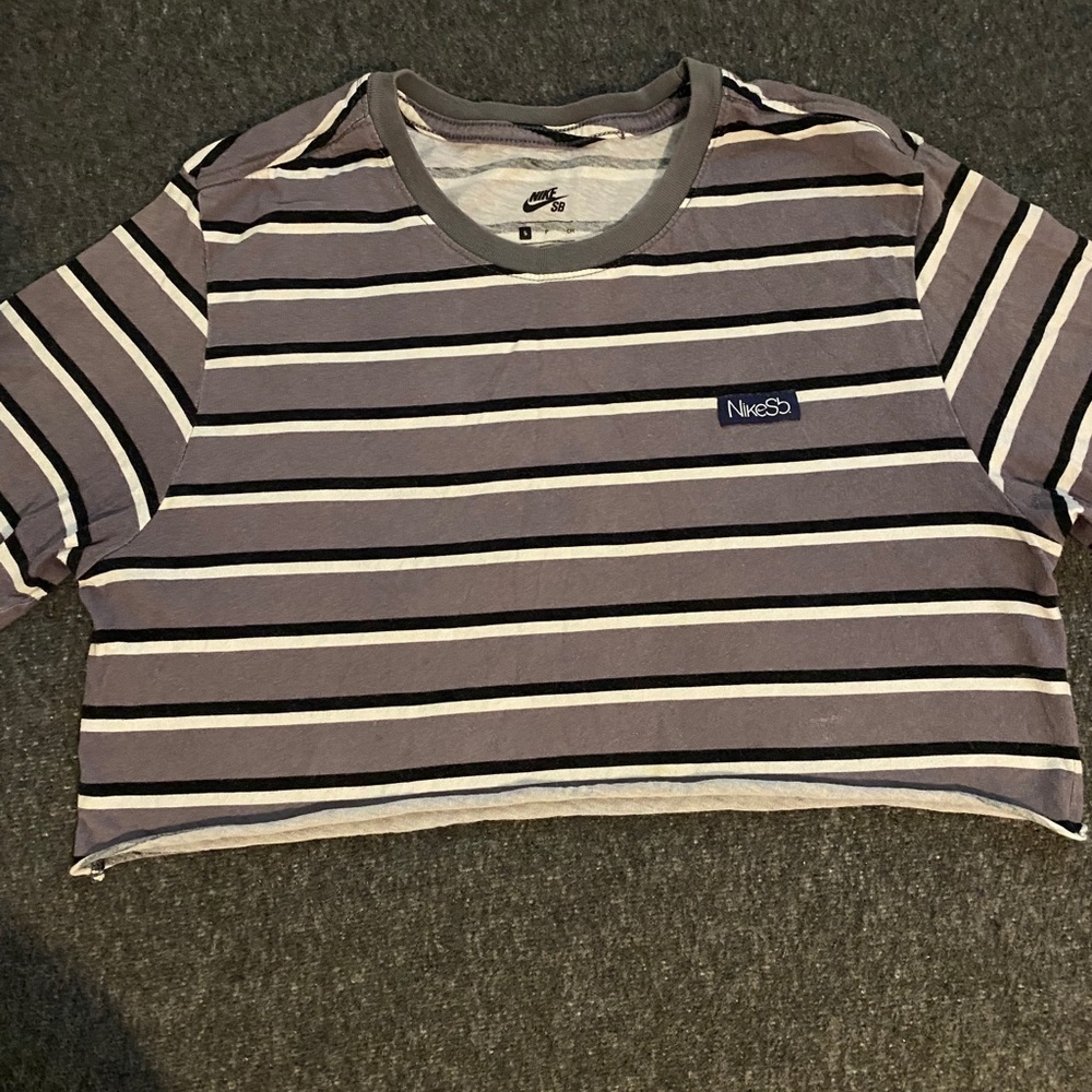 Nike SB Cropped Tshirt
